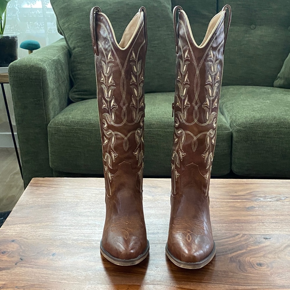Elegant Brown Embroidered Heeled Boots